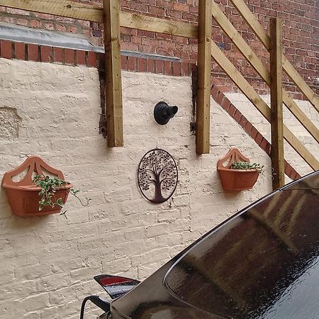 Villa West Cliff Townhouse With Parking Whitby Esterno foto