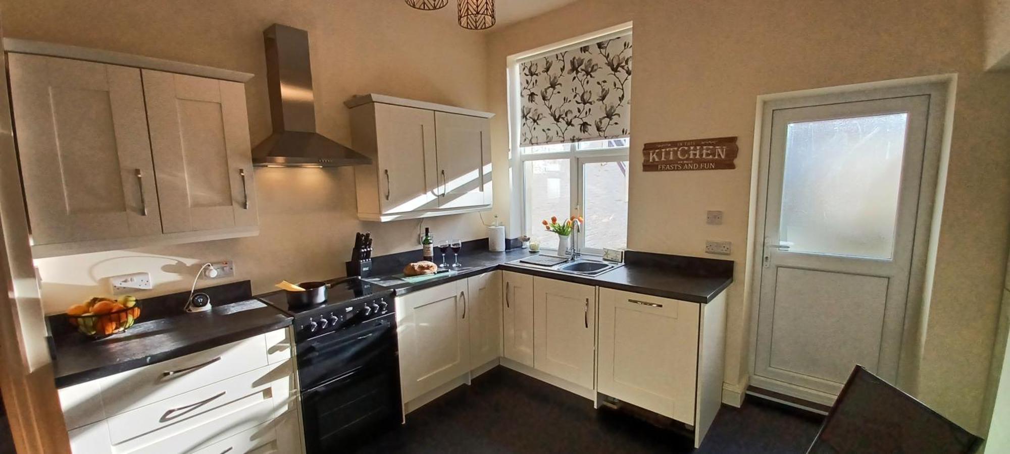 Villa West Cliff Townhouse With Parking Whitby Esterno foto