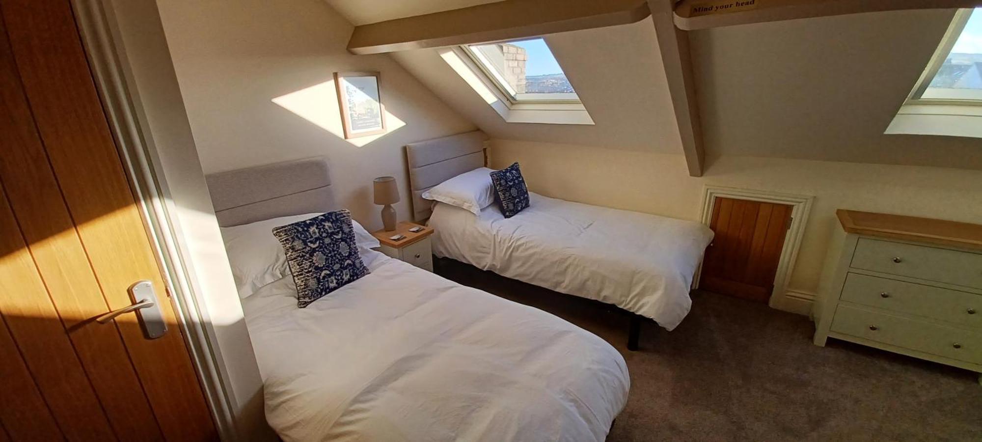 Villa West Cliff Townhouse With Parking Whitby Esterno foto